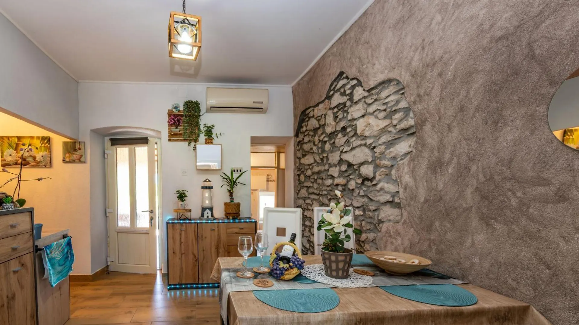 Villa Noela, A Cozy Villa Surrounded By Nature Near The Sea Potpićan
