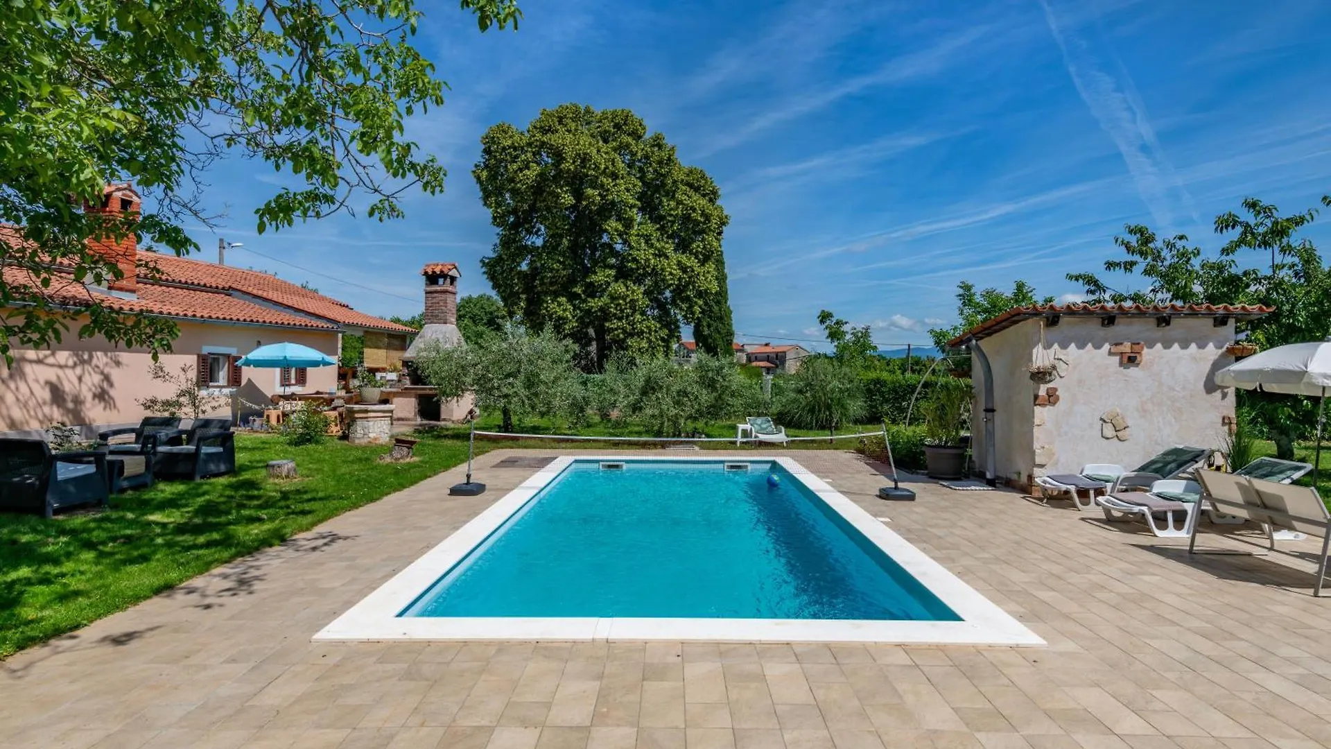 펜션 Villa Noela, A Cozy Villa Surrounded By Nature Near The Sea Potpićan